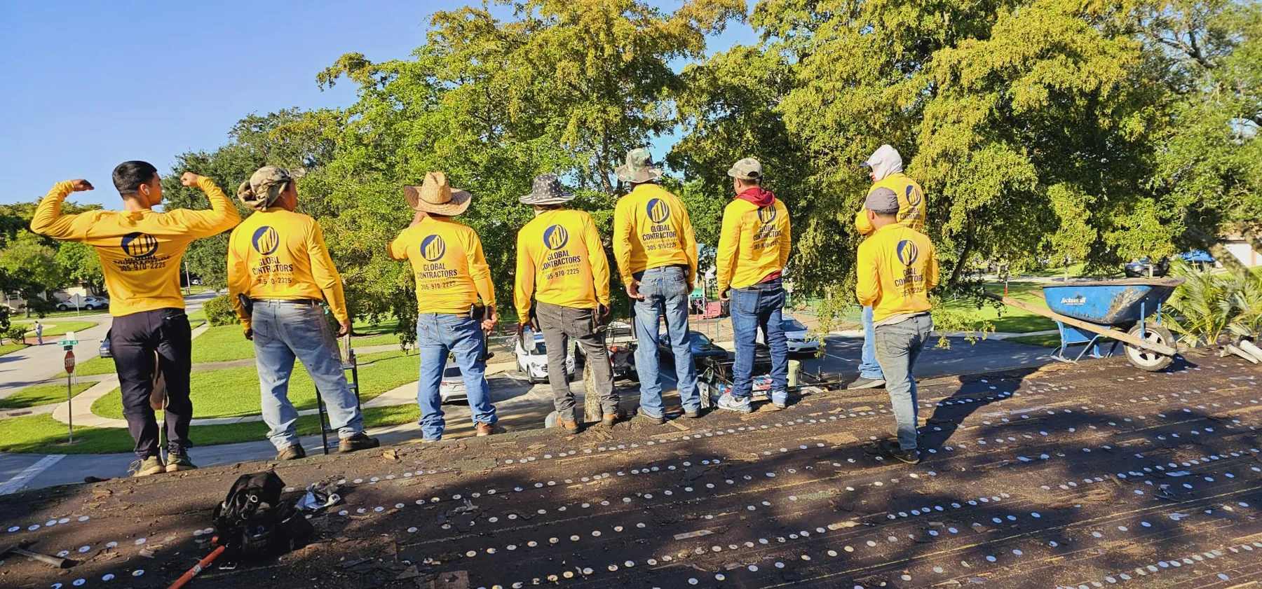El equipo de Global Contractors en una obra